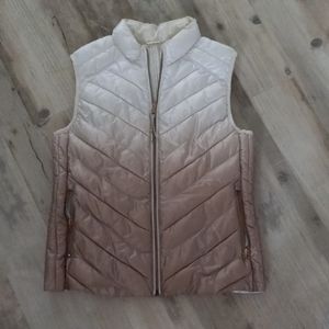 GAP vest size M.